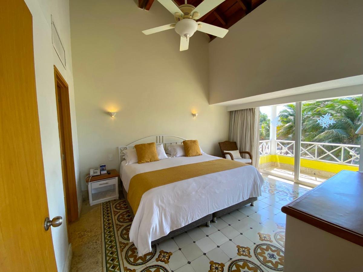 Hotel Las Americas Casa De Playa Cartagena 외부 사진 A bedroom at the hotel