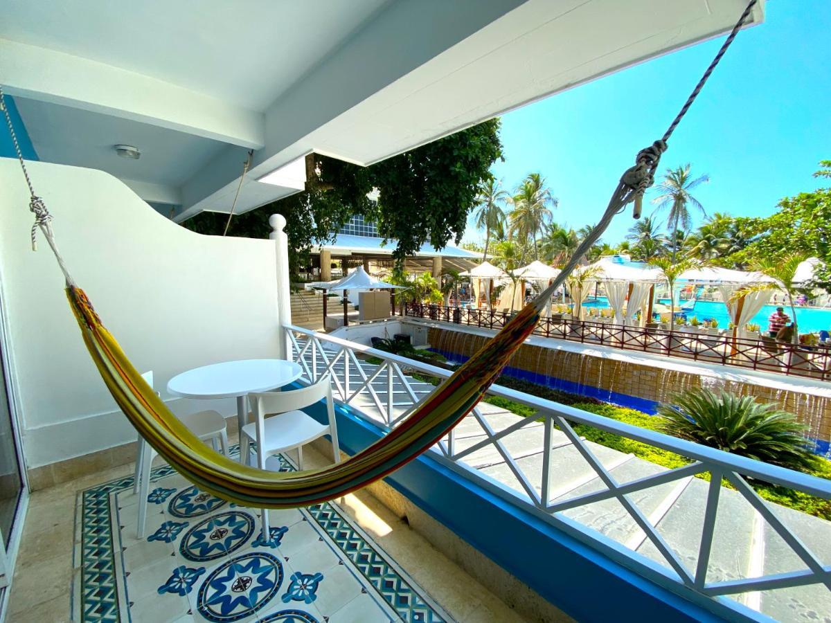 Hotel Las Americas Casa De Playa Cartagena 외부 사진 Hammock on a balcony