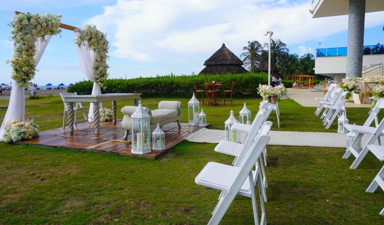 Hotel Las Americas Casa De Playa Cartagena 외부 사진 A wedding in Punta Cana